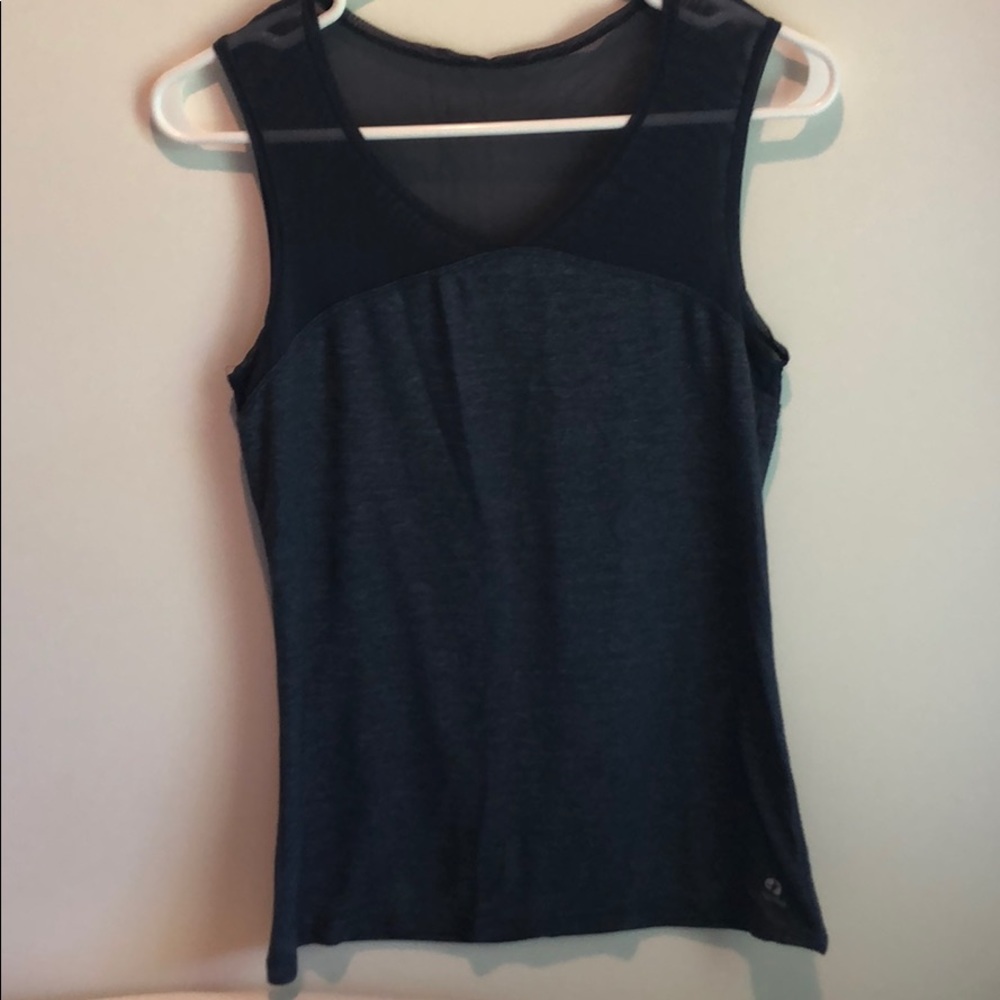 Oiselle mesh detailed tank